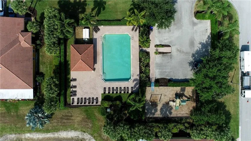 18303 Gibraltar Ln, Lehigh Acres, Florida 33936