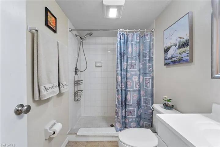 8565 Charter Club Cir 6, Fort Myers, Florida 33919