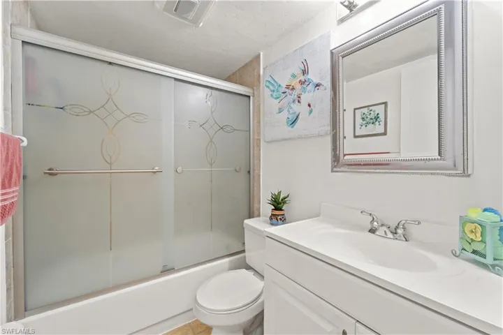 8565 Charter Club Cir 6, Fort Myers, Florida 33919