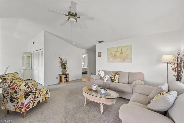 8565 Charter Club Cir 6, Fort Myers, Florida 33919