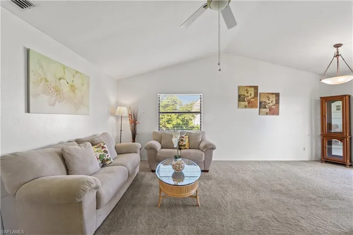 8565 Charter Club Cir 6, Fort Myers, Florida 33919