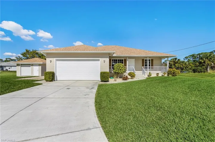 .41 acres with 191' fo lake shoreline This home has so MUCH curb appeal and exudes ‘pride of ownership’ inside and out!