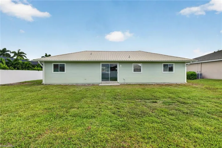 842 2nd St, Cape Coral, Florida 33993