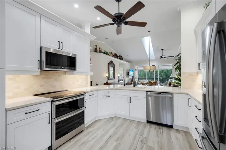 526  Lake Louise  CIR, Naples, FL 34110