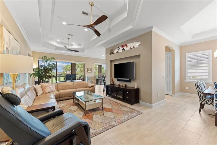 12041 Covent Garden Ct 2202, Naples, Florida 34120