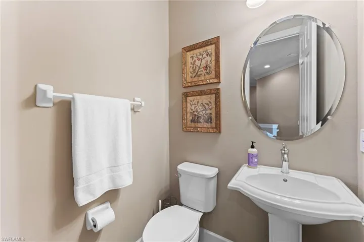 12041 Covent Garden Ct 2202, Naples, Florida 34120