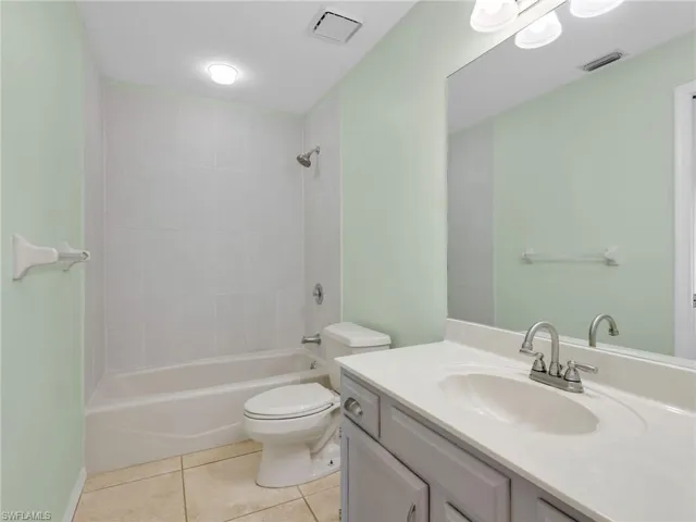 12673 Glen Hollow Dr, Bonita Springs, Florida 34135