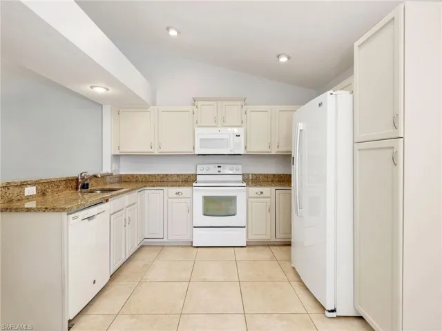 12673 Glen Hollow Dr, Bonita Springs, Florida 34135