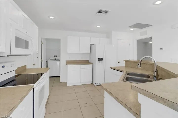 3618 Ne 19th Ave, Cape Coral Fl 33909
