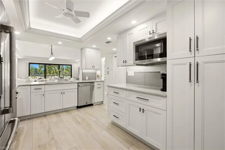 6300 Pelican Bay Blvd 103, Naples, Florida 34108