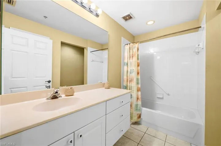 6790  Beach Resort  DR, Naples, FL 34114