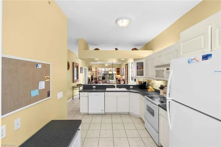 6790  Beach Resort  DR, Naples, FL 34114