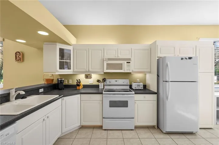 6790  Beach Resort  DR, Naples, FL 34114
