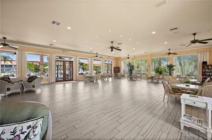 6790  Beach Resort  DR, Naples, FL 34114