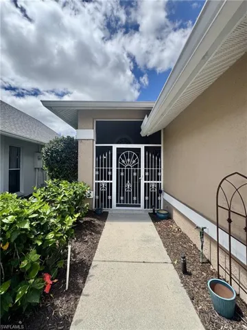 Walk to front entry