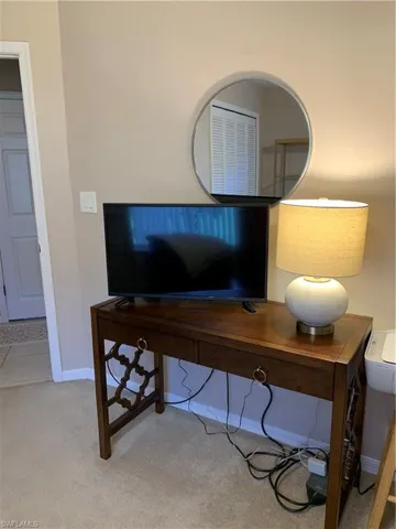 Bedroom/home office