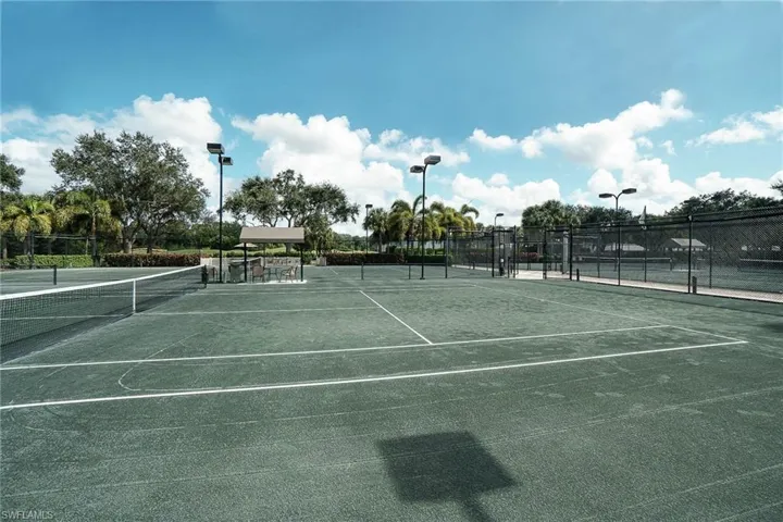 1970 Willow Bend Cir 6-102, Naples, Florida 34109