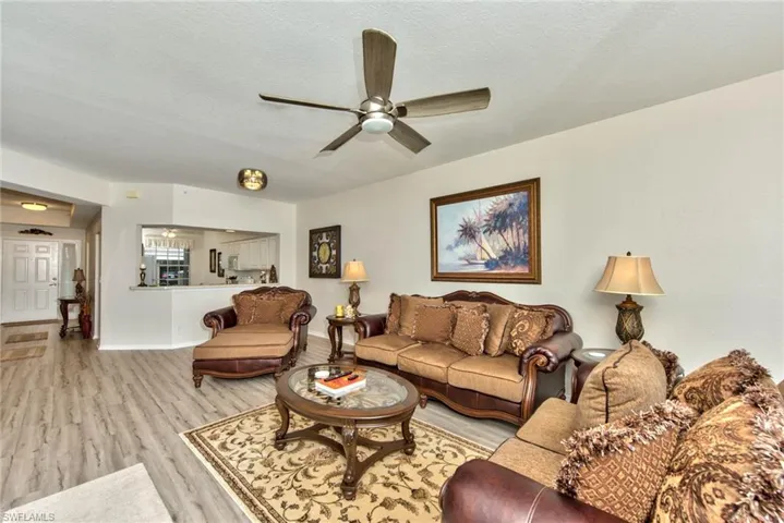 1970 Willow Bend Cir 6-102, Naples, Florida 34109