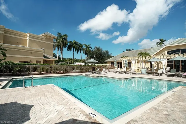 1970 Willow Bend Cir 6-102, Naples, Florida 34109