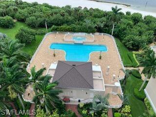 Riviera Pool
