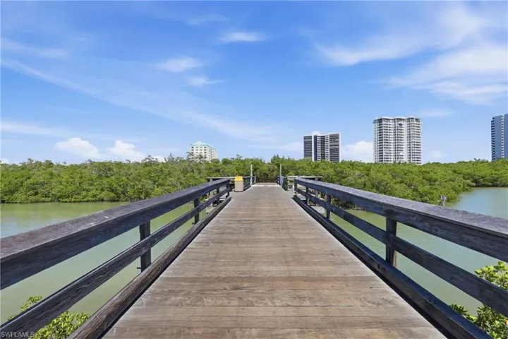 840 Myrtle Ter, Naples, Florida 34103