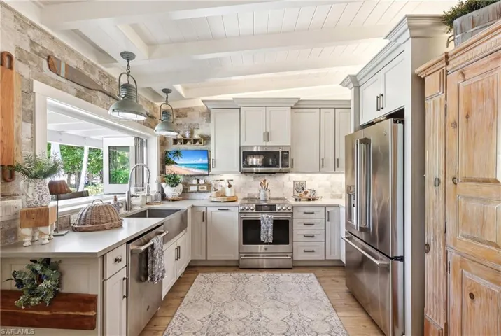 840 Myrtle Ter, Naples, Florida 34103