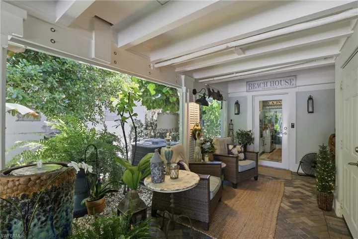 840 Myrtle Ter, Naples, Florida 34103