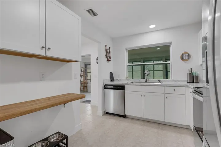 3980 Estero Bay Ln F23, Naples, Florida 34112