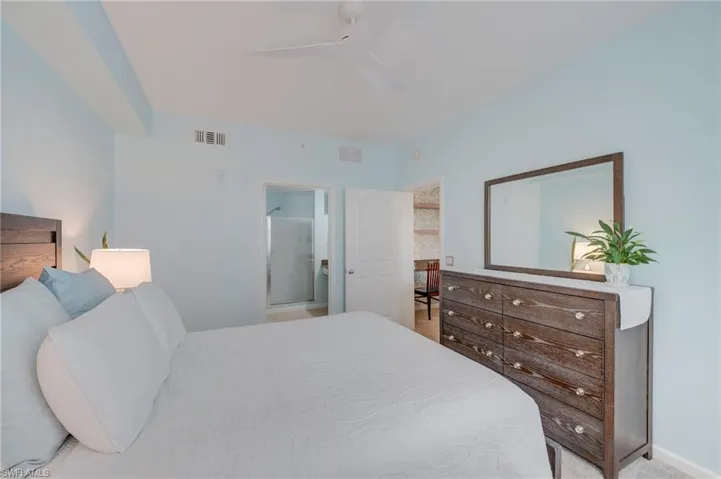 12940 Positano Cir 304, Naples, Florida 34105