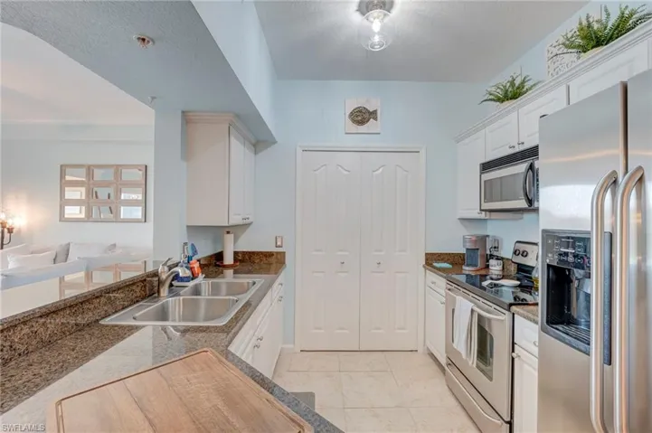 12940 Positano Cir 304, Naples, Florida 34105