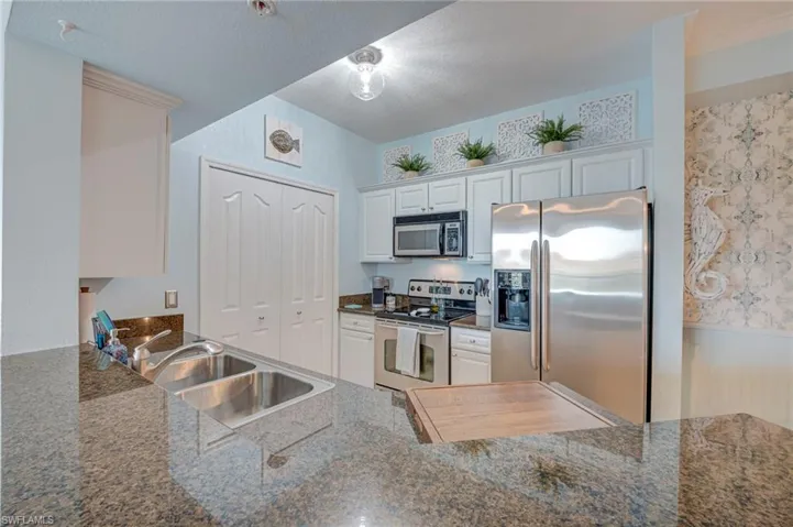 12940 Positano Cir 304, Naples, Florida 34105