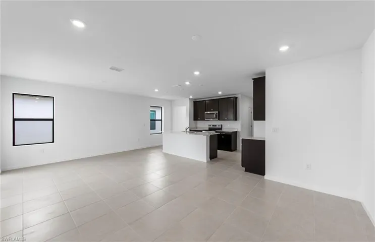 Photos are of similar Daniel floorplan. Homes may vary.