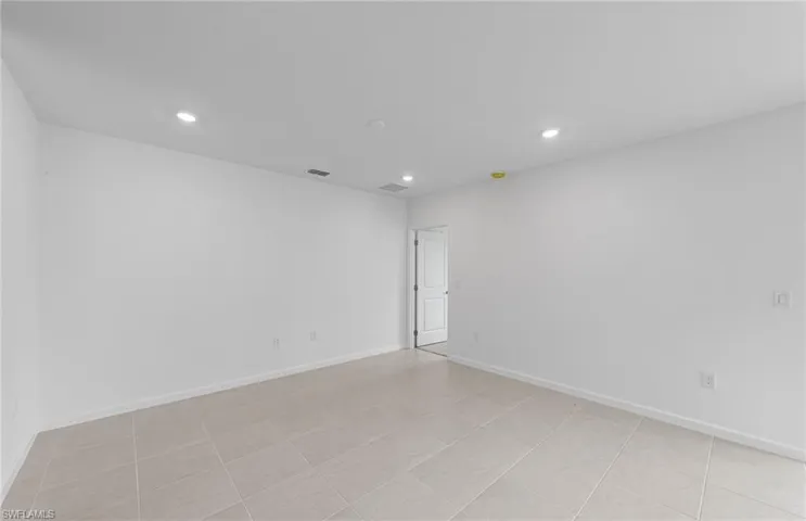 Photos are of similar Daniel floorplan. Homes may vary.