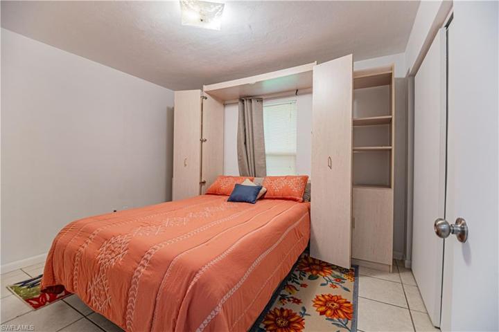 Murphy Bed in Guest Bedroom