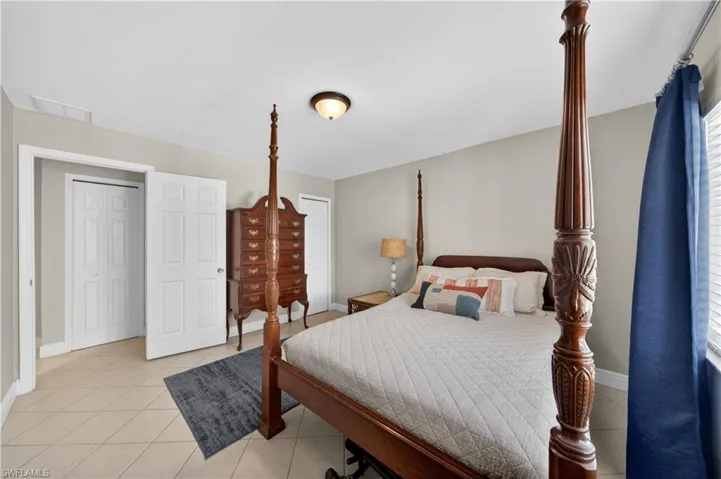 4005 Sw 27th Ave, Cape Coral, Florida 33914