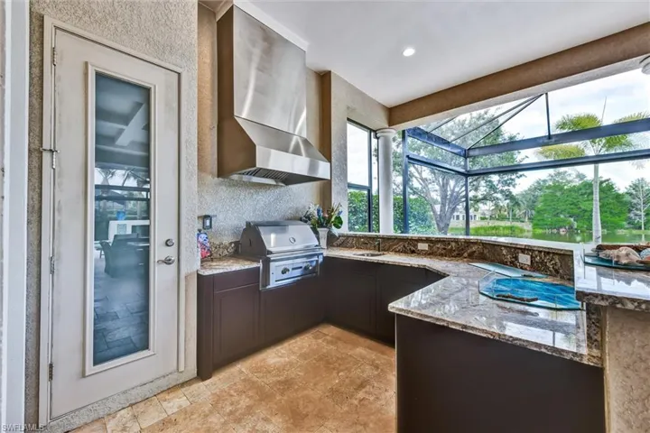 Outdoor Kitchen