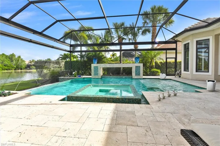 Pool & Spa
