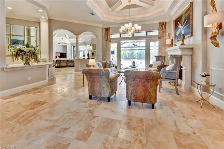 Foyer/Living Room