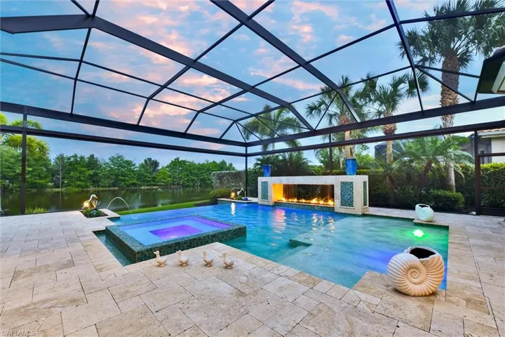 Pool & Spa
