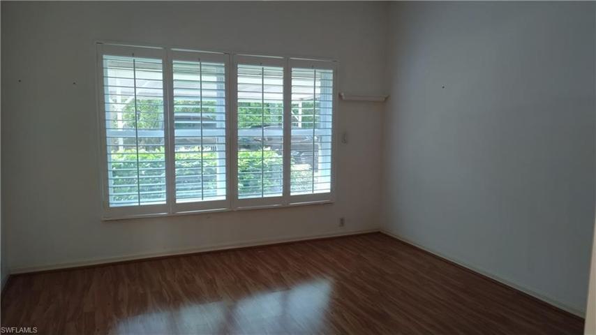 Guest Bedroom - Plantation Shutters - Windows Facing West