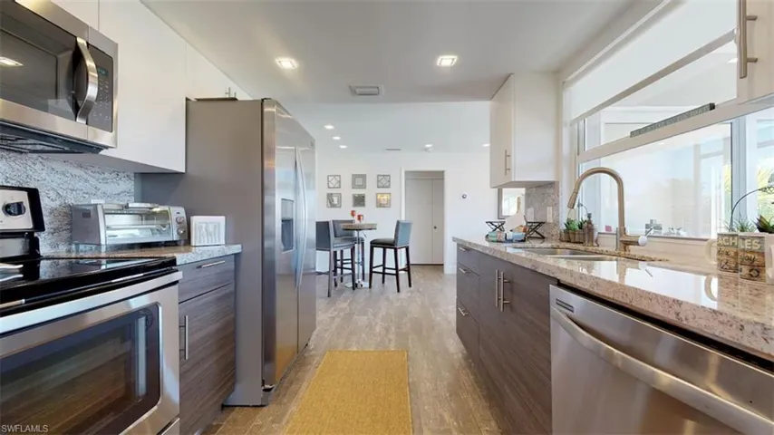 Newer Cabinetry and Stainless Steel Appliances!