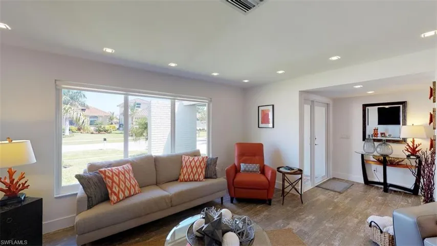 Porcelain Plank Tile Flooring Throughout!