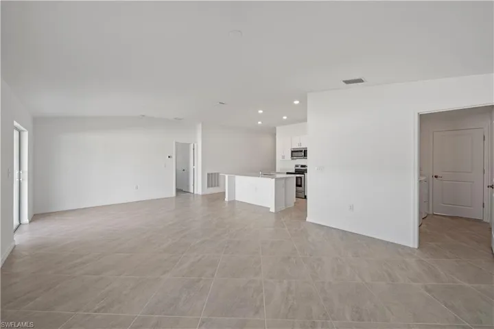 4126  Etna  CT, North Fort Myers, FL 33917