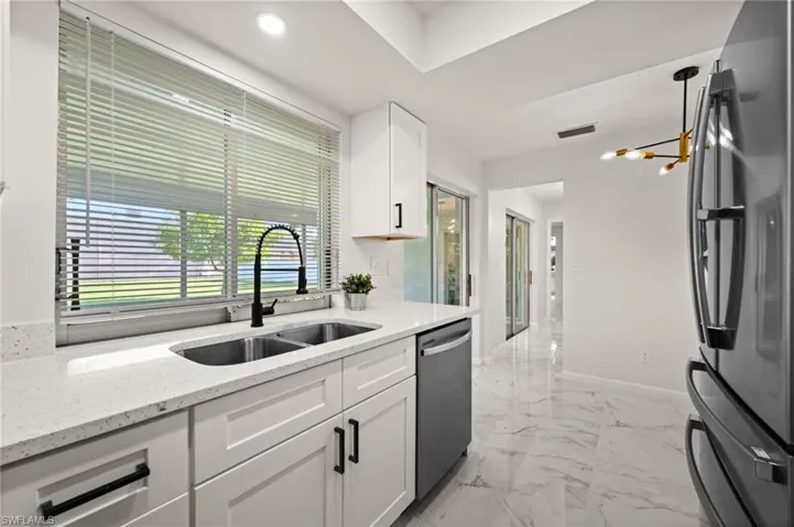 1614 Ne 6th Ter, Cape Coral, Florida 33909