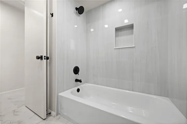 1614 Ne 6th Ter, Cape Coral, Florida 33909