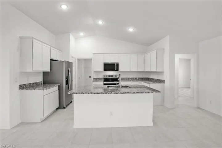 1907 NW 20th  AVE, Cape Coral, FL 33993