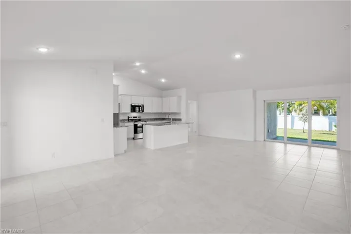 1907 NW 20th  AVE, Cape Coral, FL 33993