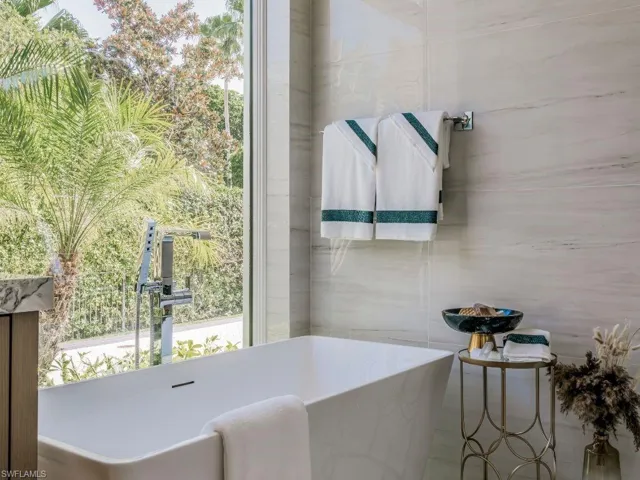 freestanding tub, built in window coverings for privacy