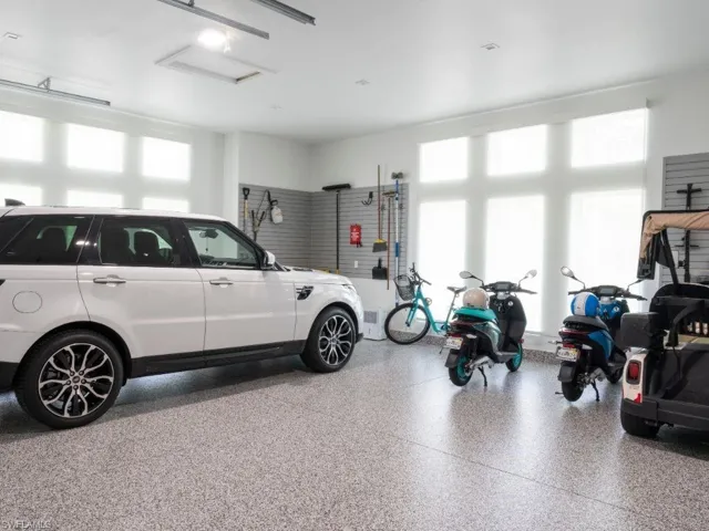 Garage 2 with finished floors