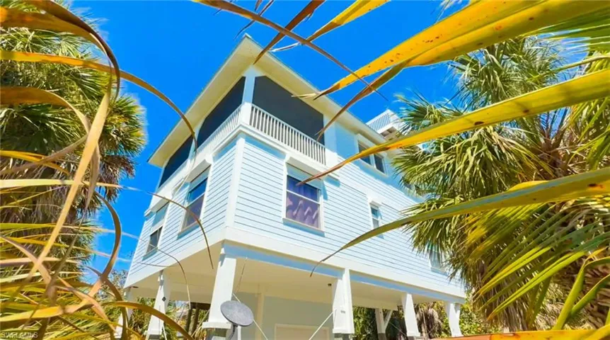 4510 Oyster Shell Dr, Upper Captiva, Florida 33924